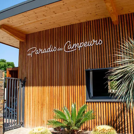 Au Paradis Des Campeurs キャンプ場 4*